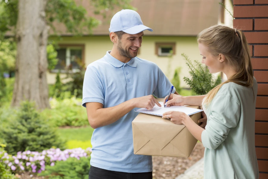 pakketbezorging Koeriersdienst essentieel voor handel en connectiviteit