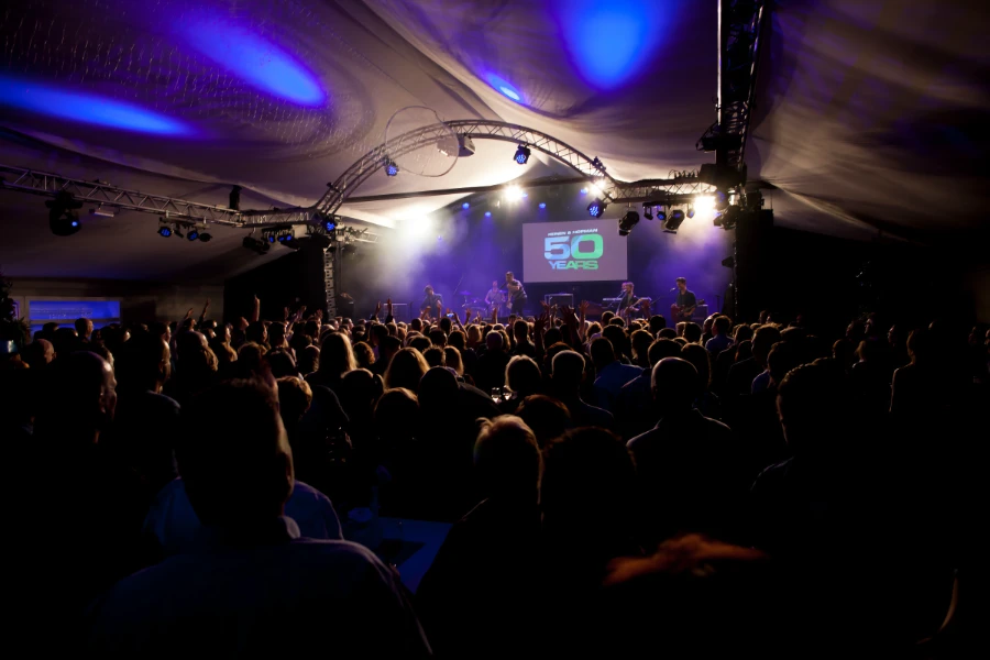 Eventbureau voor een zorgeloos jubileumfeest op eigen terrein
